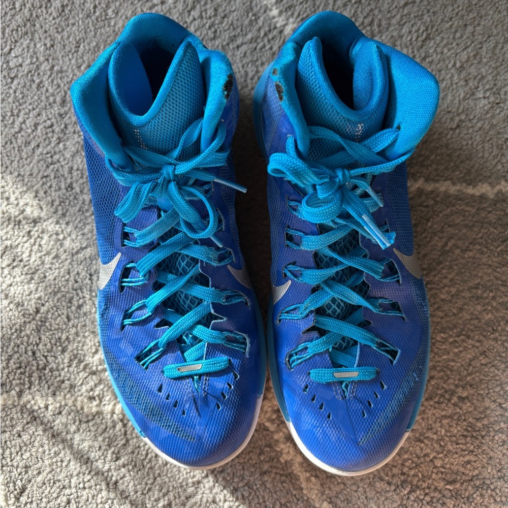 Nike hyperdunk basketball shoes
